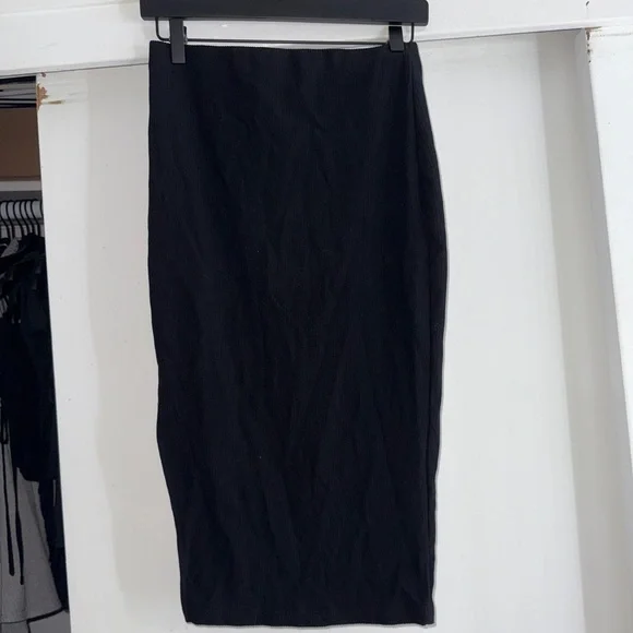 2/$15 SHEIN Classic Black Midi Skirt with Slit - Picture 4 of 6
